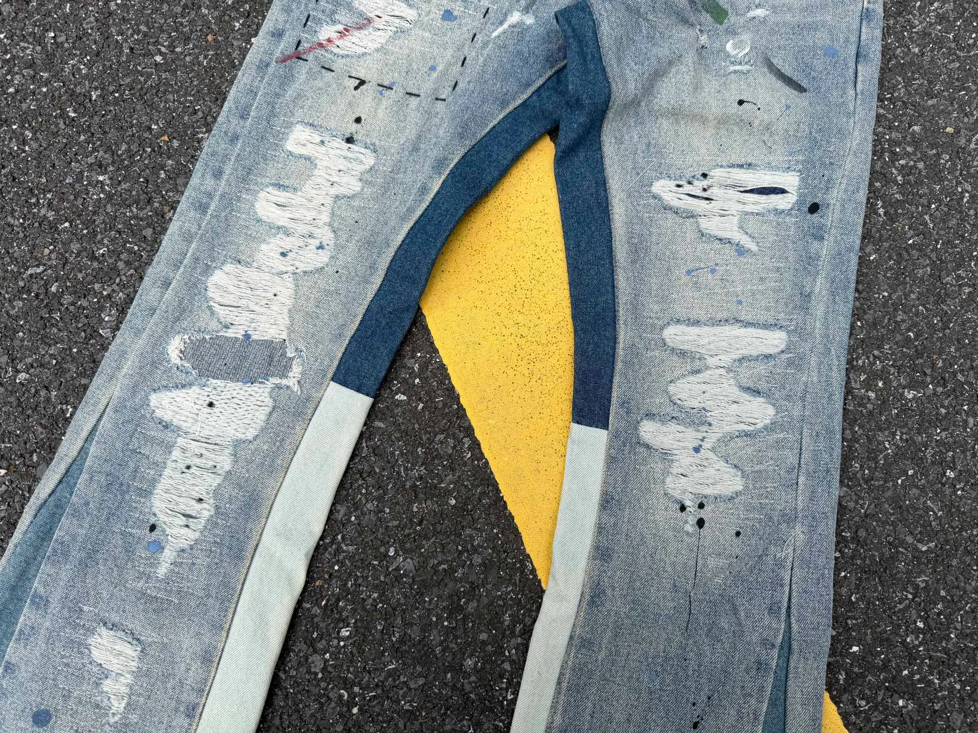 P300💰GA02 Top heavy industry GALLERY DEPT. Spliced ​​ink splash paint hand-stitched holes washed retro jeans men and women high street splash ink pants micro-flared casual trousers trendy couple same style Size: 28 30 32 34 36 (corresponds to S M L XL XXL)